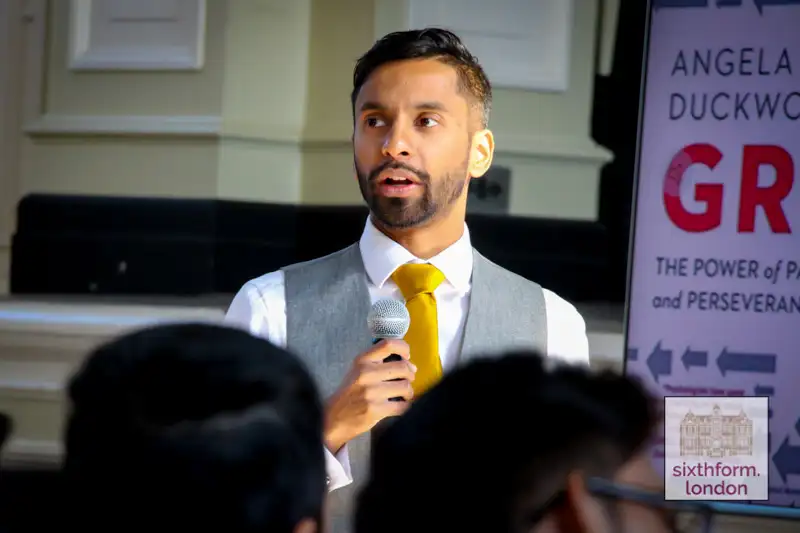 Bobby Seagull delivers speech to sixth form students in London about success, careers and maths